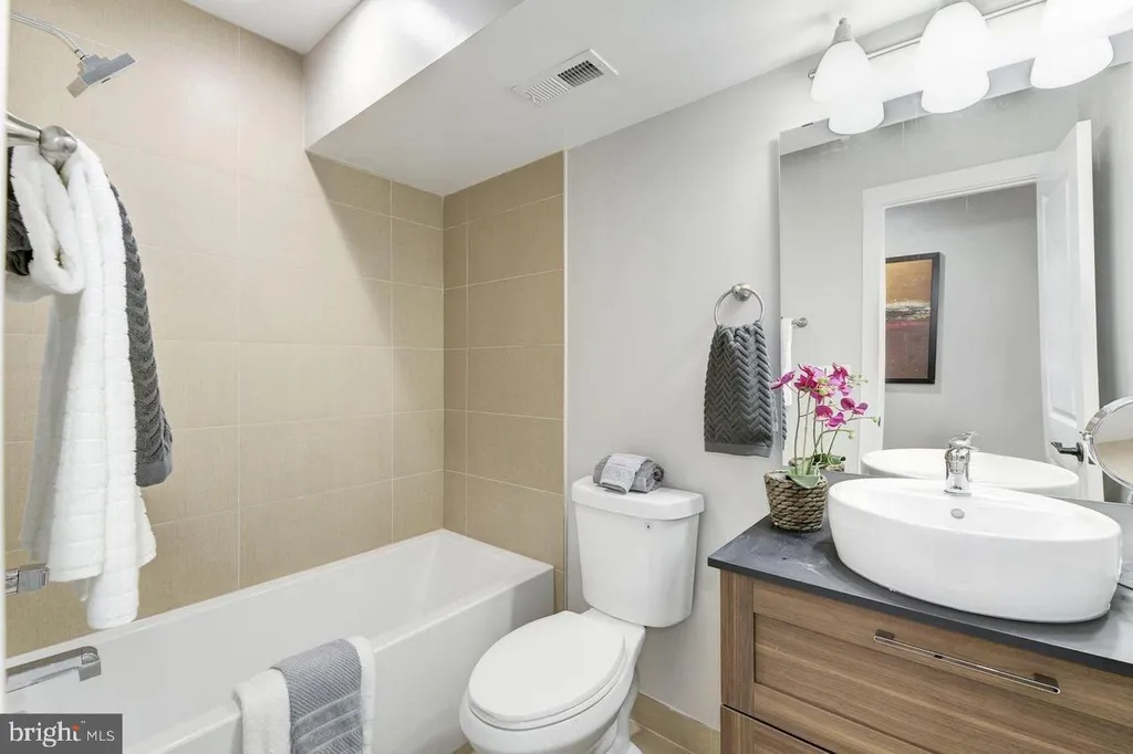 Additional image 8 of 528 Kennedy Street NW Unit 401, Washington, DC 20011