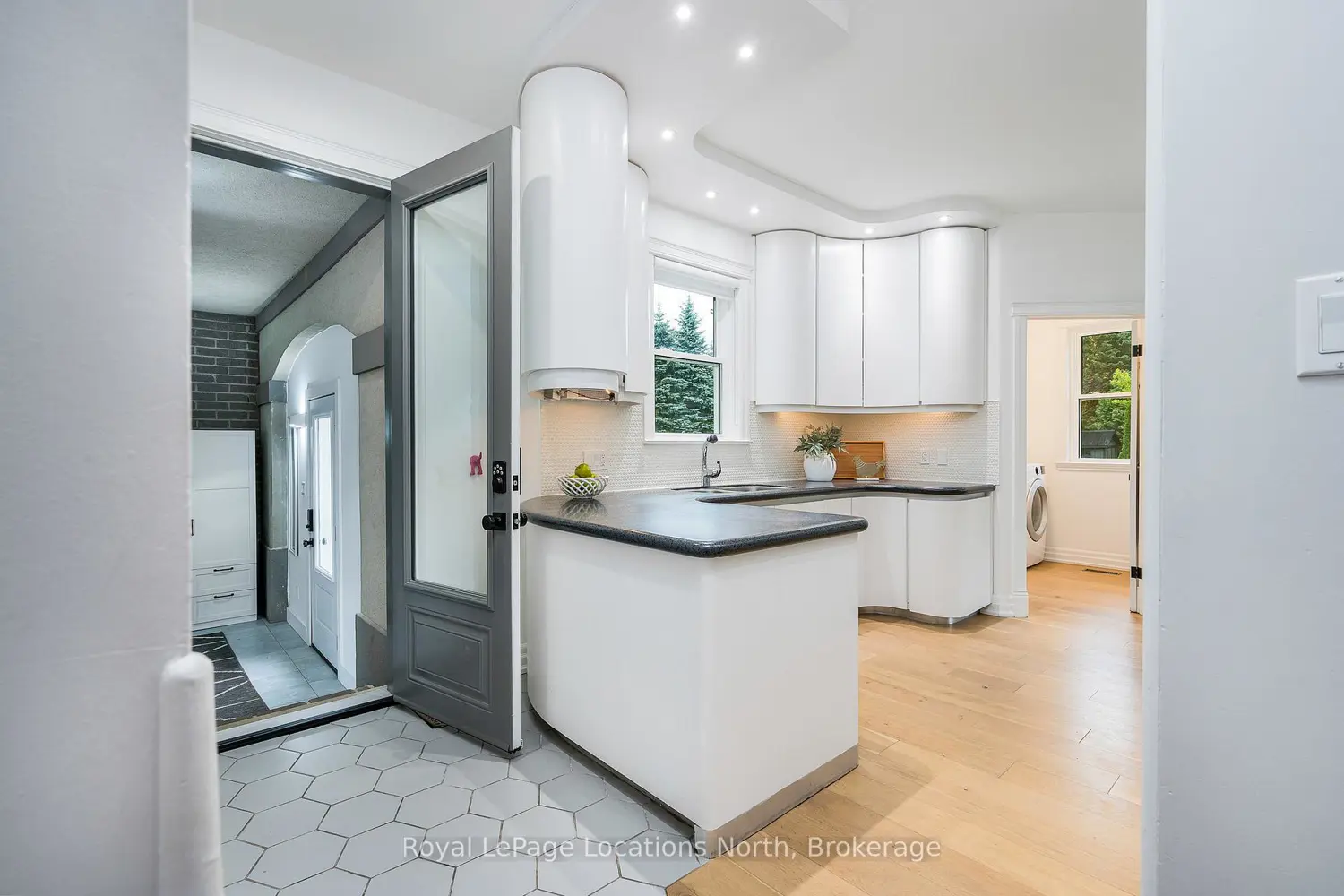 Additional image 7 of 7833 Poplar Side Road