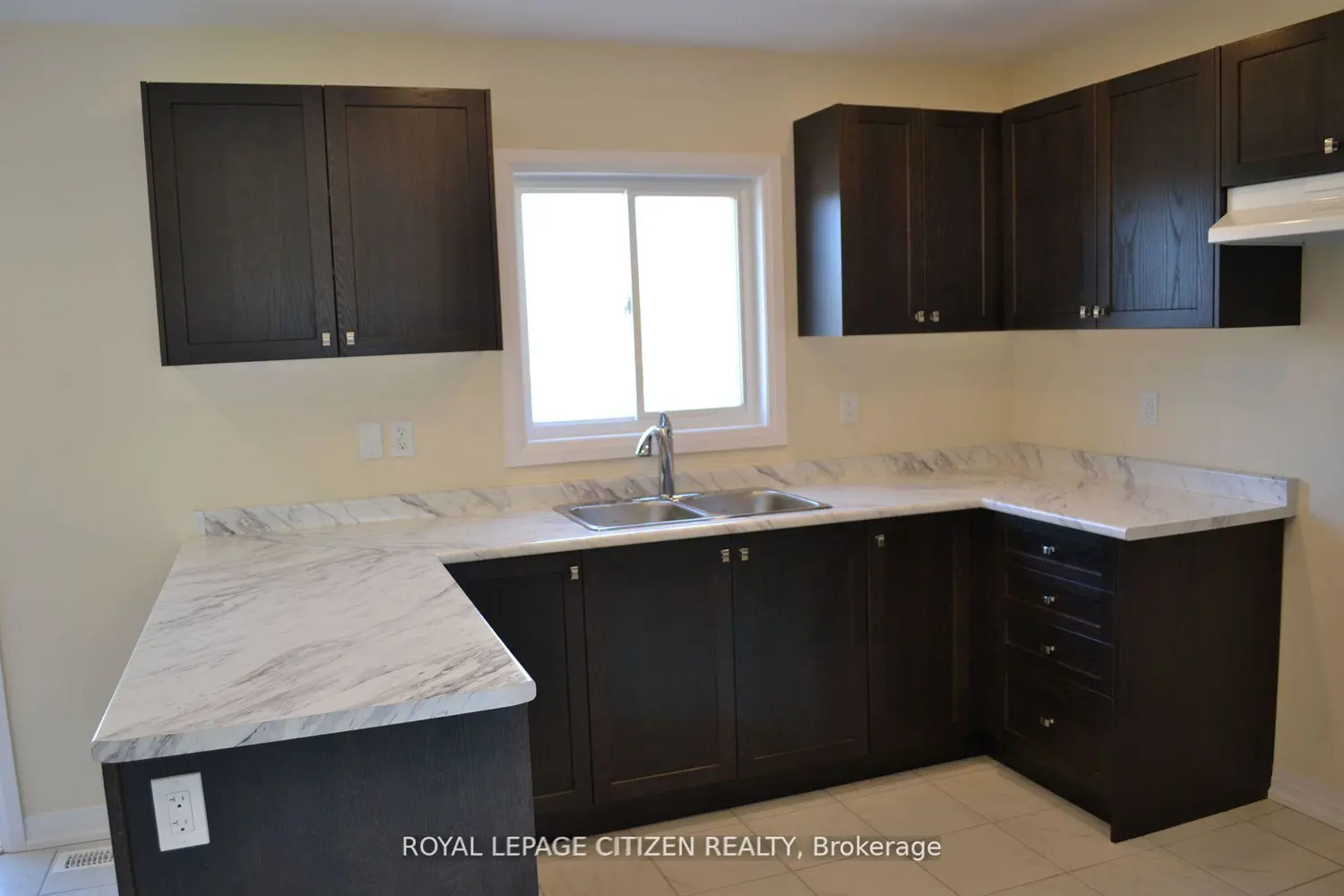 Additional image 10 of 41 Carew Boulevard