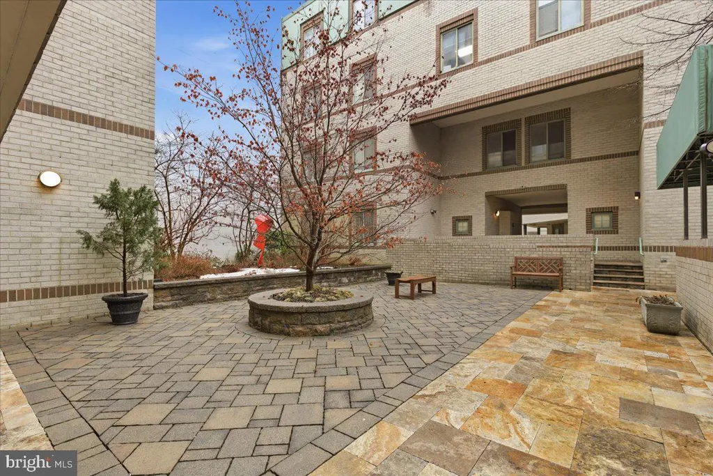 Additional image 14 of 2141 Wisconsin Avenue NW Unit 202, Washington, DC 20007