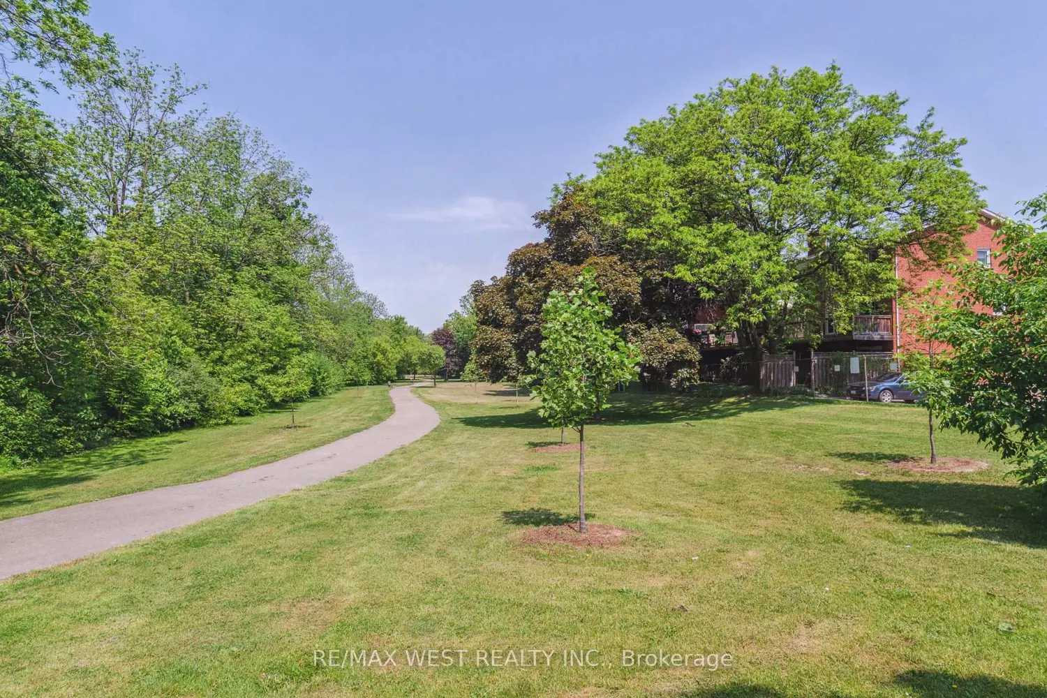 Additional image 9 of 52 Old Burnhamthorpe Road 2