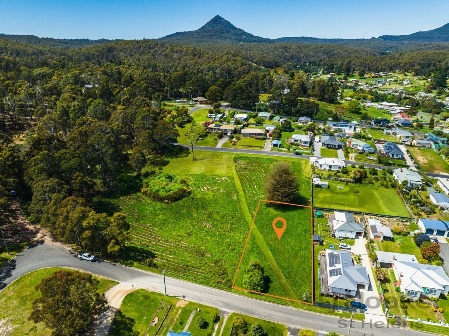 1 Hugh Street, St Marys TAS 7215