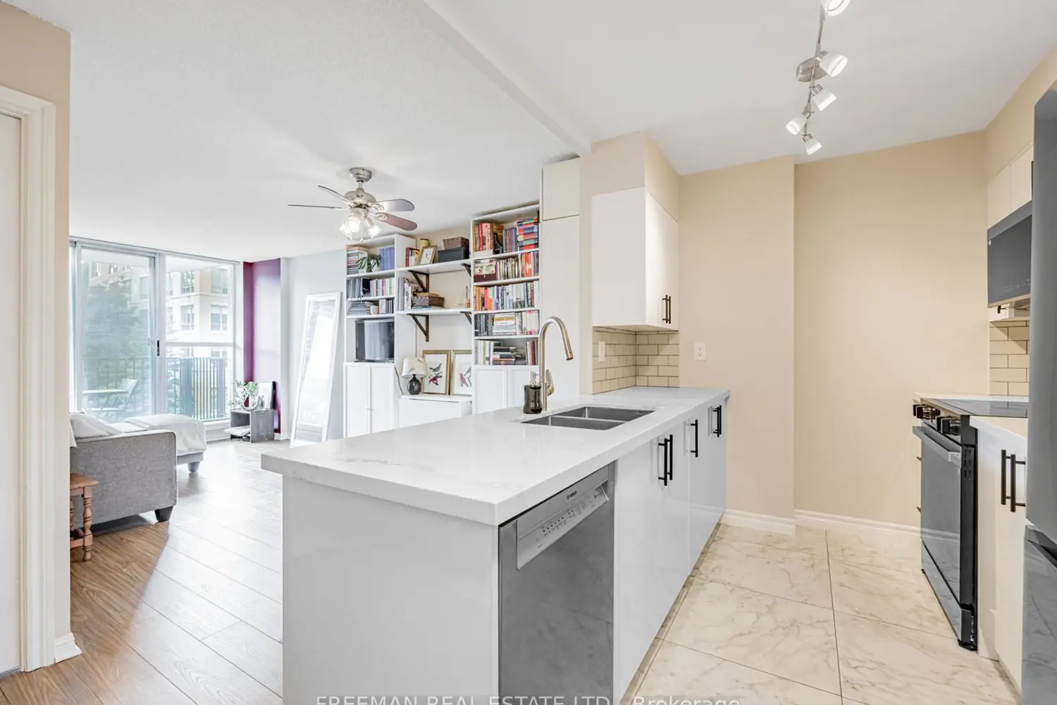 Additional image 5 of 260 Merton Street 508