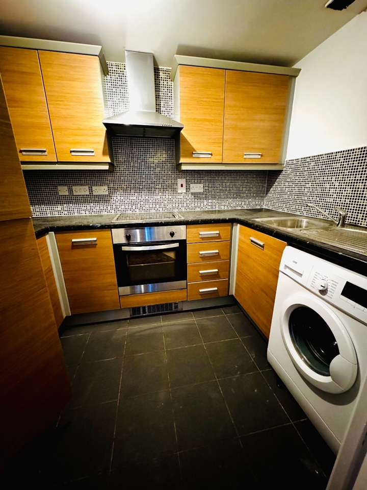 Additional image 2 of 2 Bed Flat, Middlewood Street, M5, N1 7GU