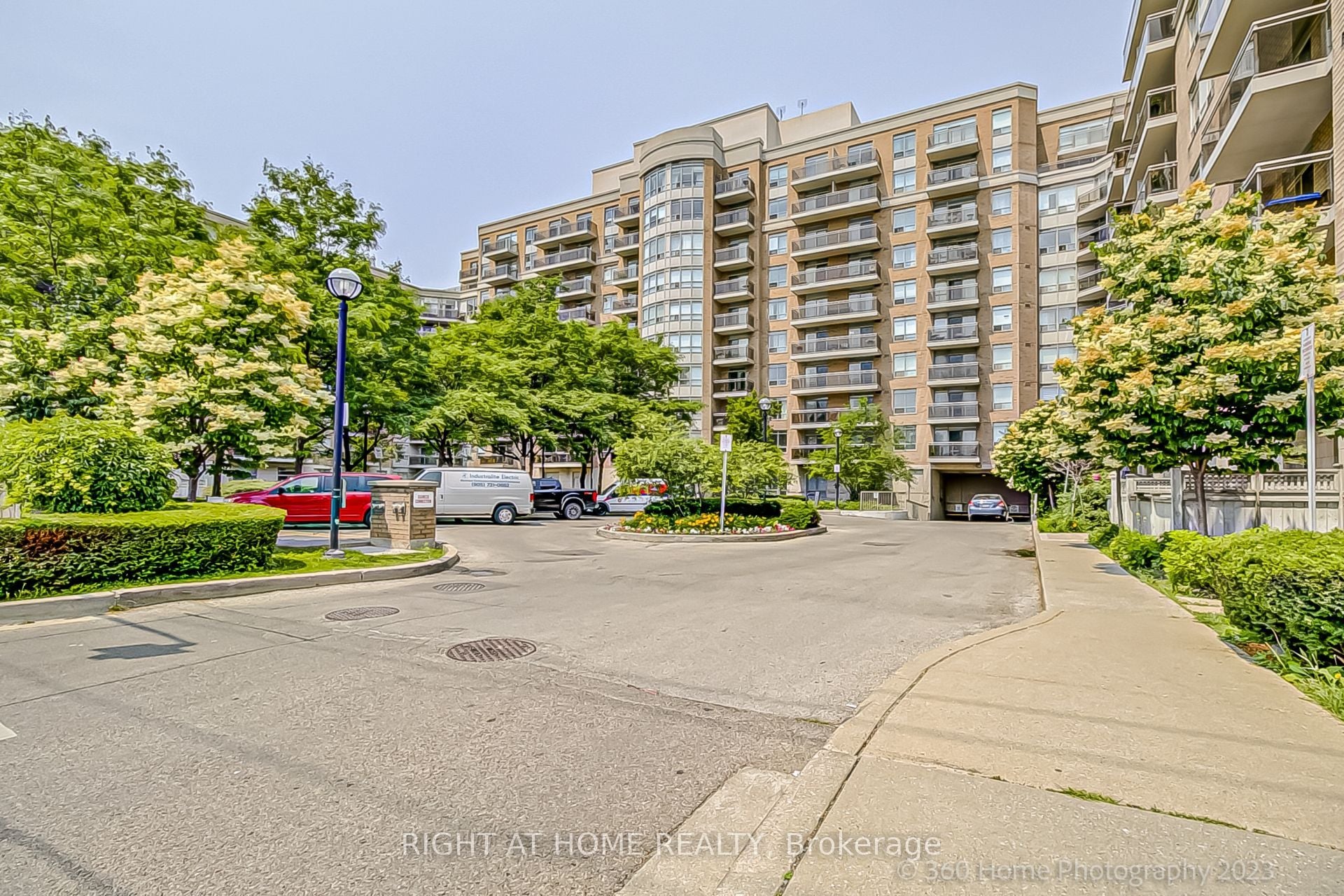 Additional image 2 of 607-650 Lawrence Avenue W, Toronto, ON, M6A 3E8