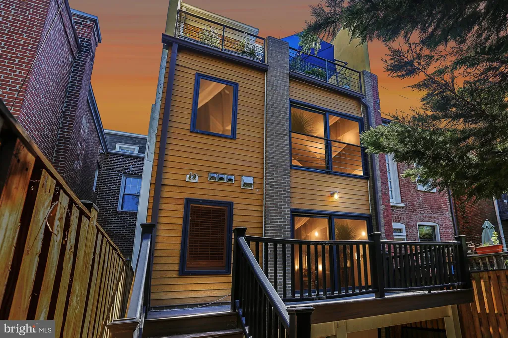 3222 13th Street NW Unit 2, Washington, DC 20010