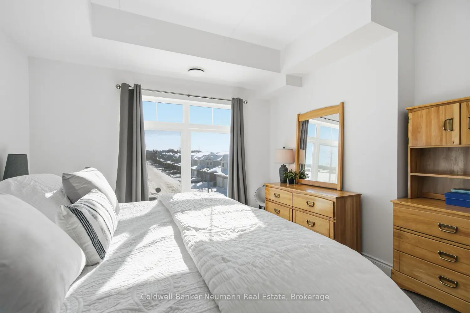 106 Bard Boulevard 311 photo 4