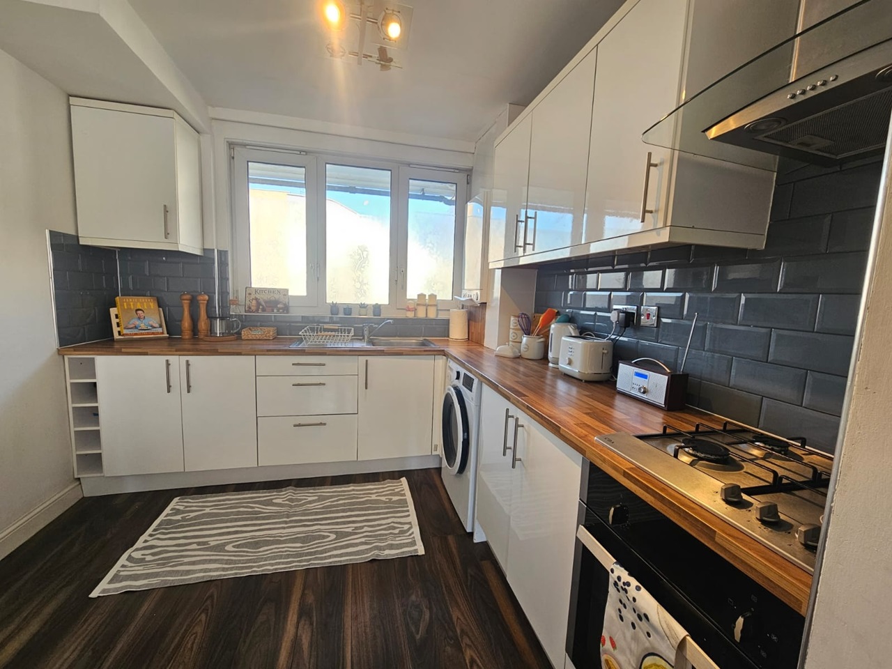 Additional image 5 of 4 Bed Flat, Cluny Estate, SE1, N1 7GU