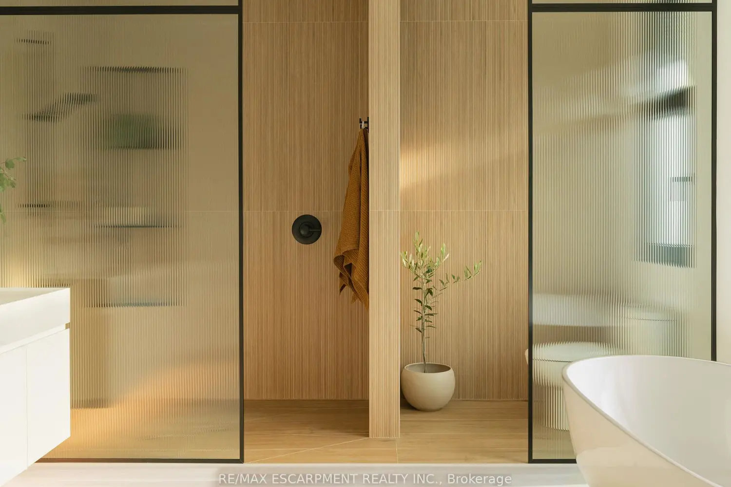 Additional image 12 of 1308 Greenoaks Drive