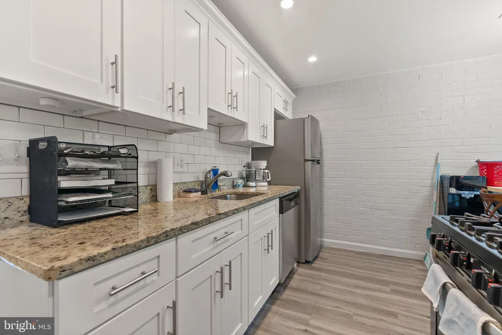 Additional image 3 of 3352 Huntley Square Drive Unit T, Temple Hills, MD 20748