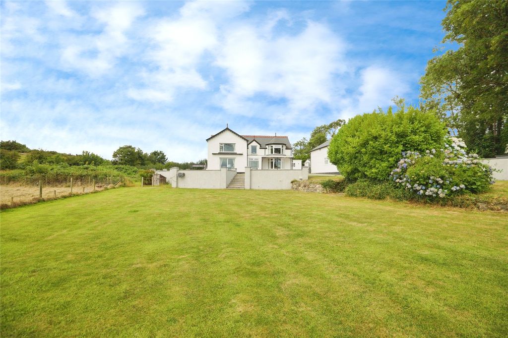 6 bed detached house for salePenrallt, Pwllheli, Gwynedd LL53