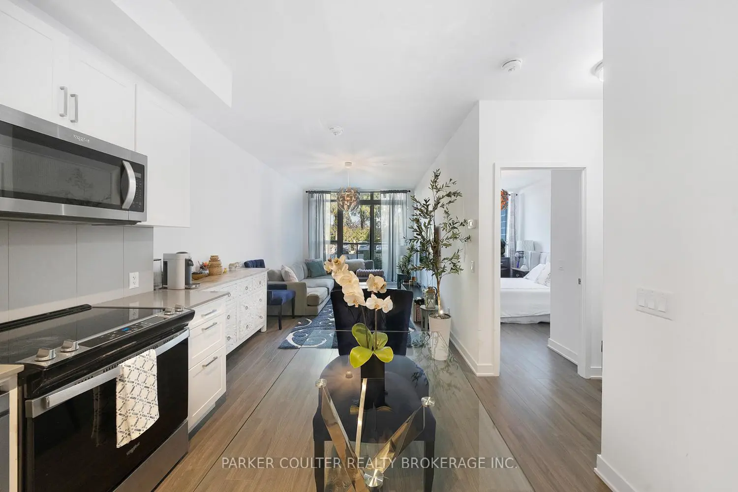 Additional image 6 of 681 Yonge Street 114