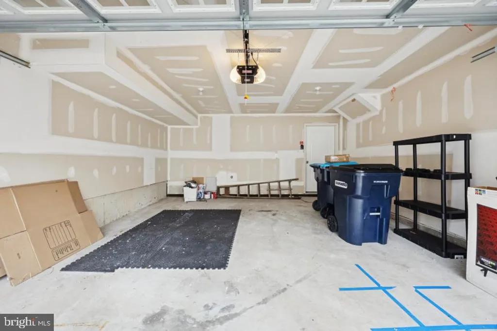 640 Jacobsen Circle, Newark, DE 19702