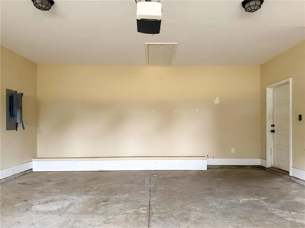 479 Lee Road 315, Smiths Station, AL 36877