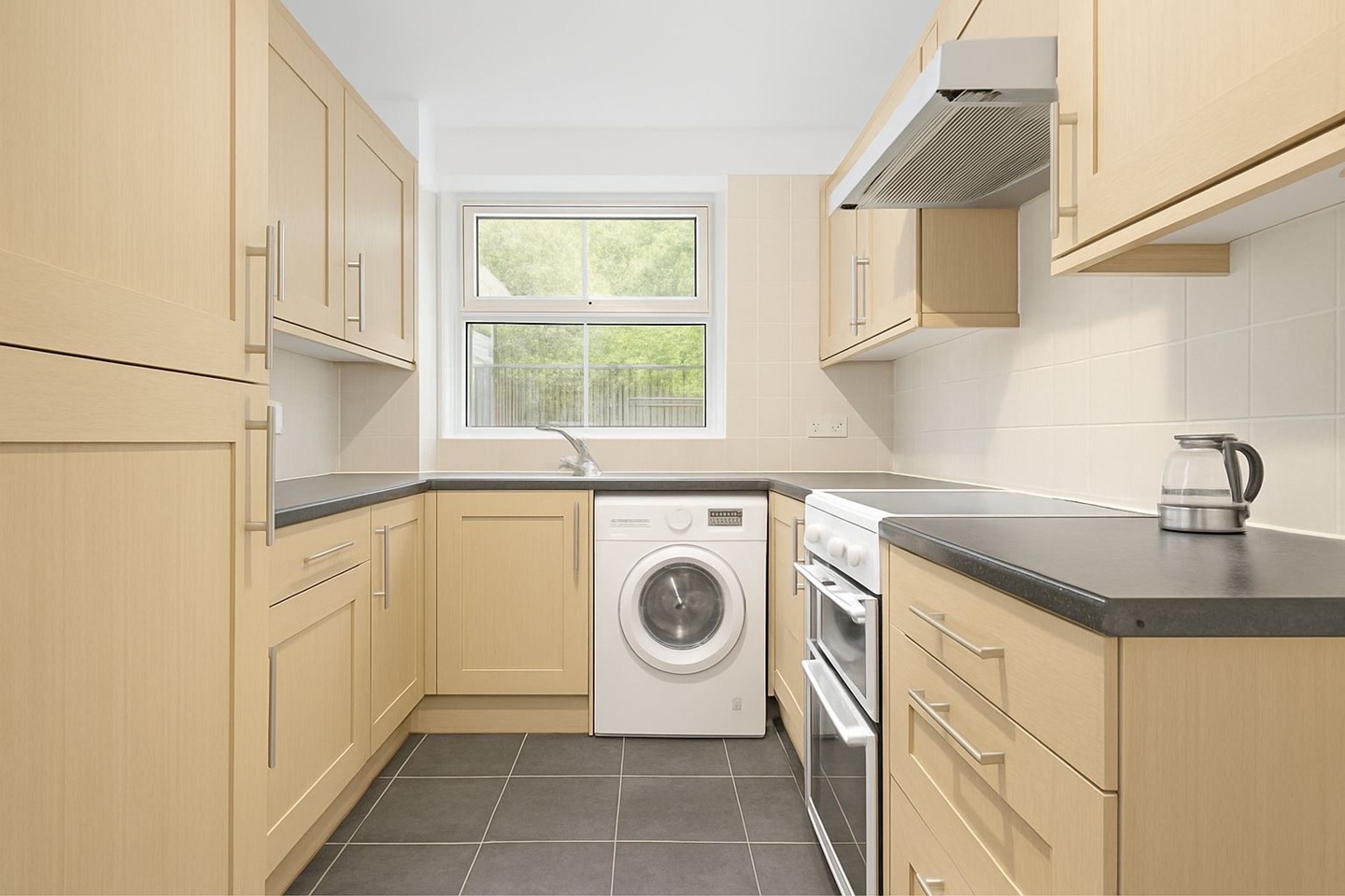 Additional image 5 of 3 Bed Flat, St Mary-Le-Park Court, SW11, N1 7GU