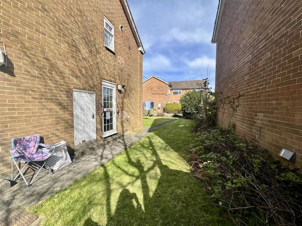 Additional image 14 of 2 bed flat for saleGreen Lane, Cookridge LS16