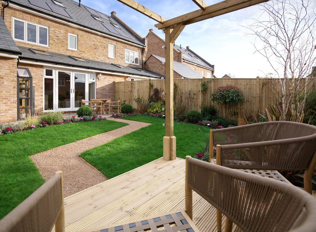 Additional image 6 of 3 bed end terrace house for saleLeighwood Fields, Cranleigh, Surrey GU6