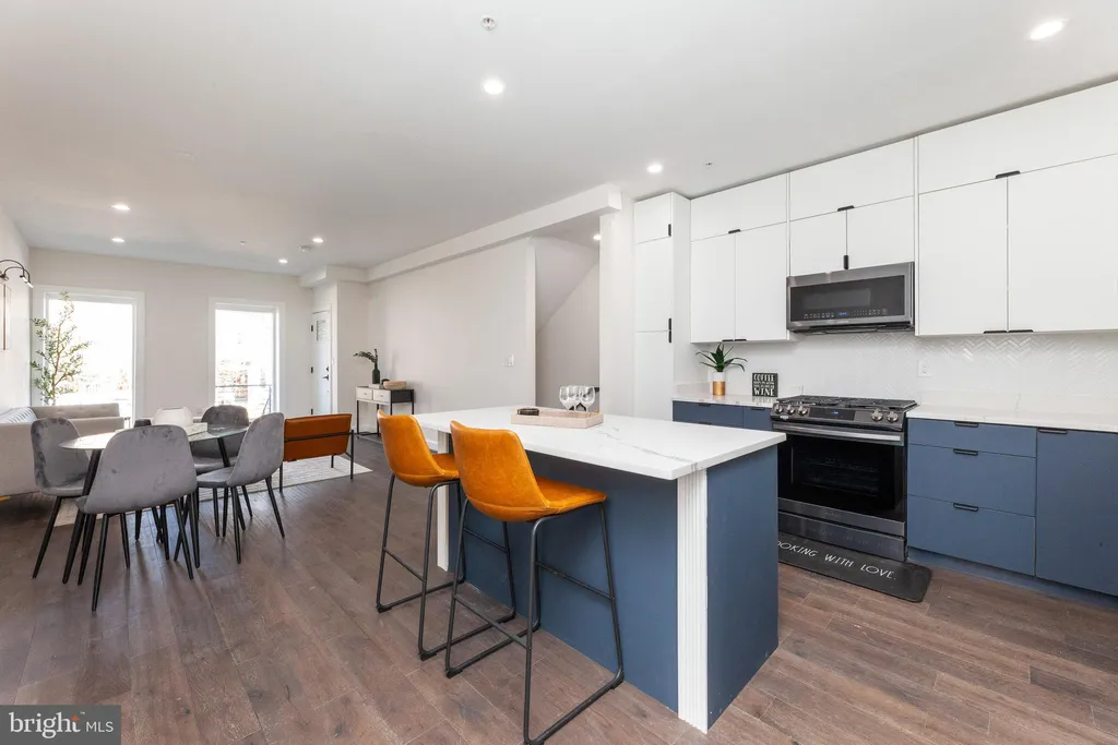 Additional image 11 of 734 Kenyon Street NW Unit 2, Washington, DC 20010