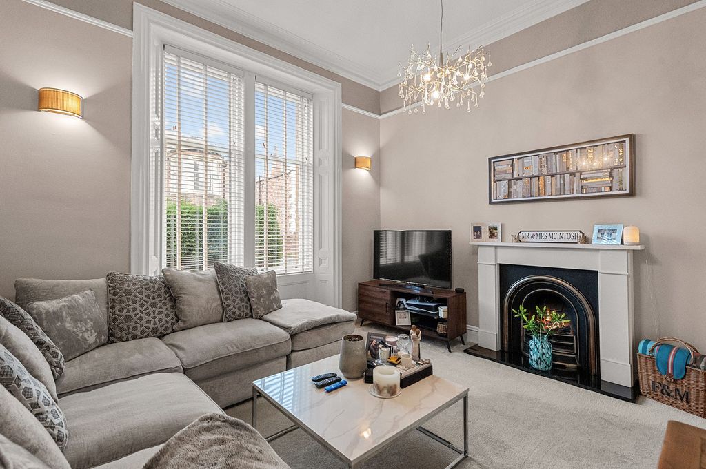 Additional image 3 of 2 bed flat for saleGlebe Terrace, Alloa FK10