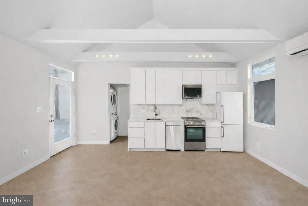 Additional image 3 of 1209 Gallatin Street NW Unit 2, Washington, DC 20011