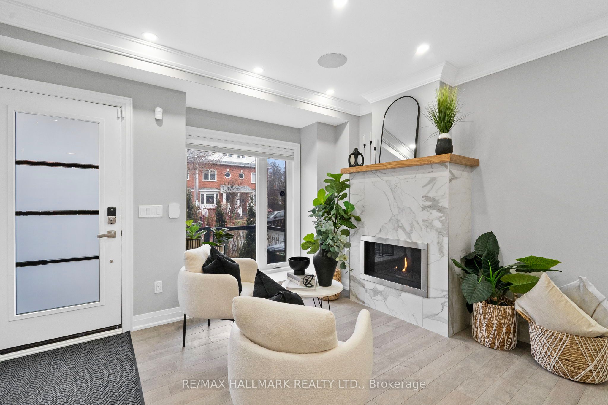 Additional image 3 of 394 Main Street, Toronto, ON, M4C 4X8