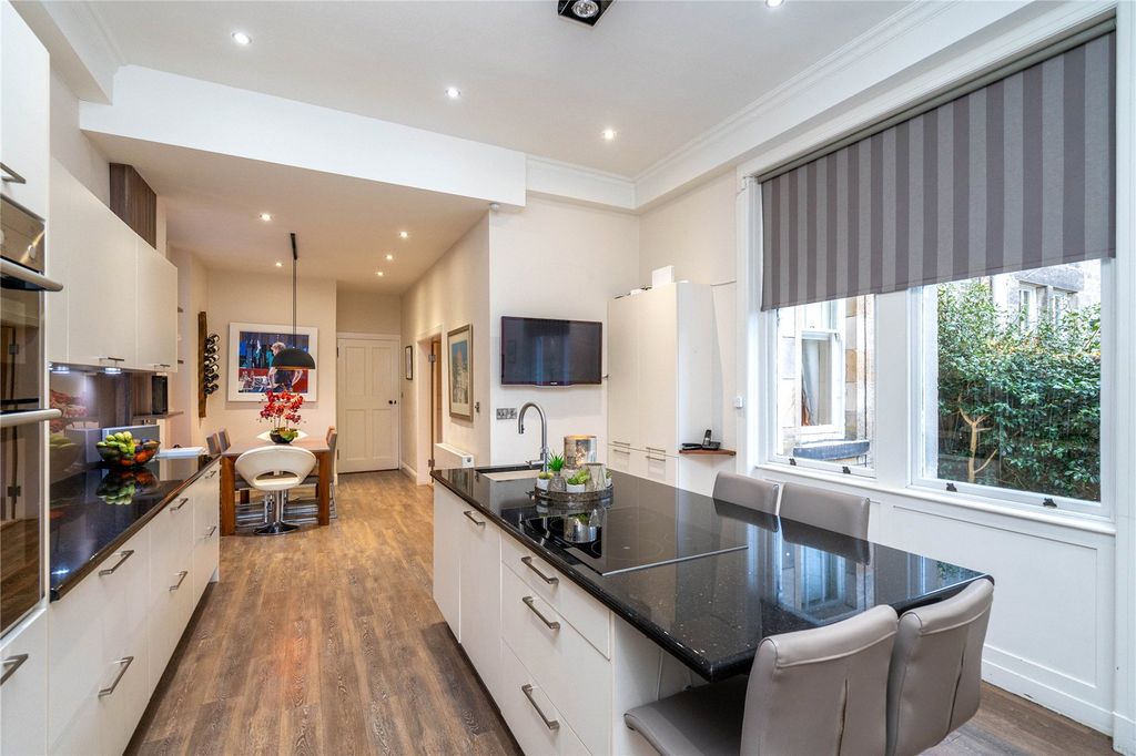 Additional image 8 of 6 bed end terrace house for saleRedlands Terrace, Glasgow, Glasgow City G12