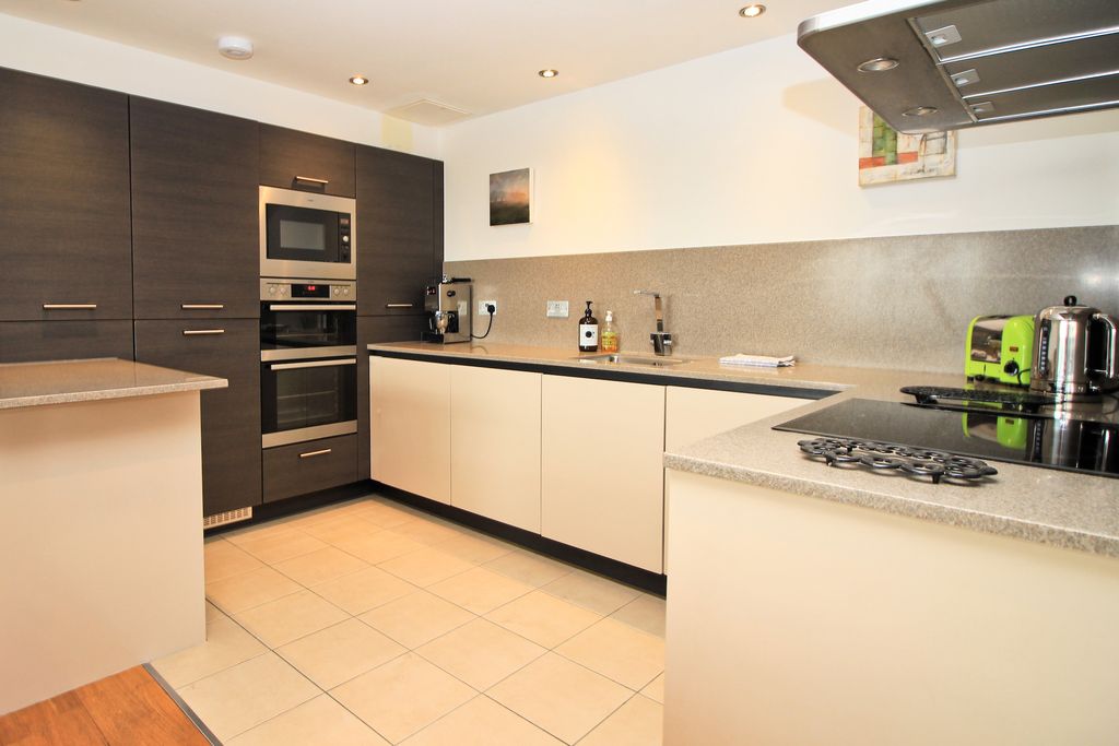 2 bed flat for saleSamphire, Padstow PL28 photo 3