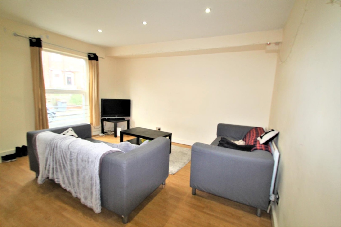 4 Bed Terraced House, Granby Terrace, LS6, N1 7GU
