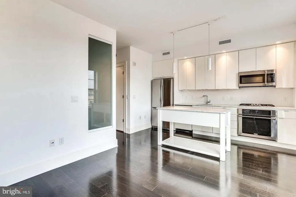 Additional image 10 of 1011 M Street NW Unit 606, Washington, DC 20001