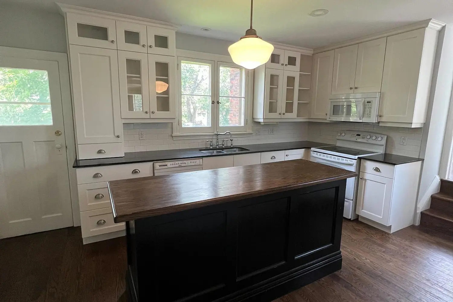 Additional image 11 of 642 Bolivar Street