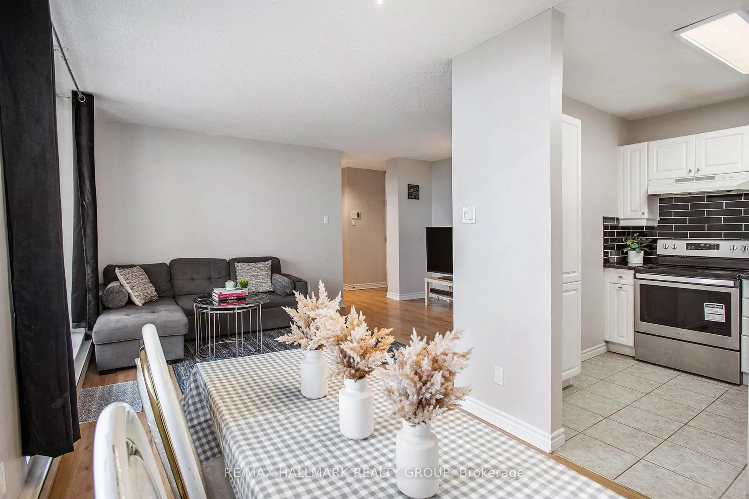 Additional image 6 of 2000 Jasmine Crescent 1508