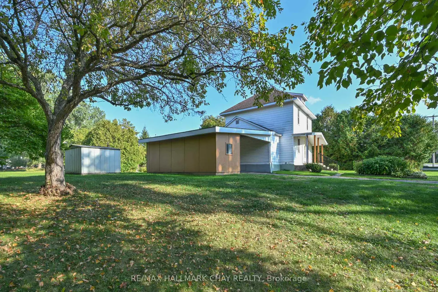 213 Dominion Drive photo 4