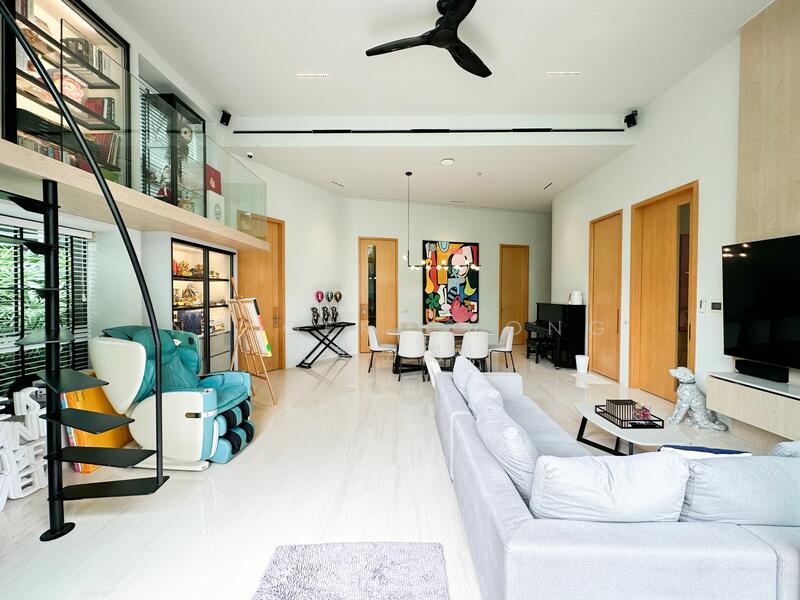 Primary image of 15 Oxley Walk