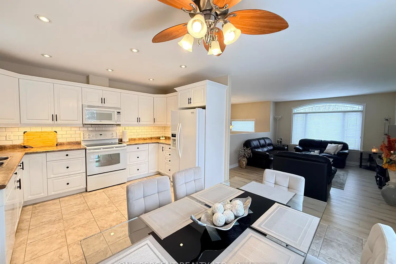 1423 River Road photo 4