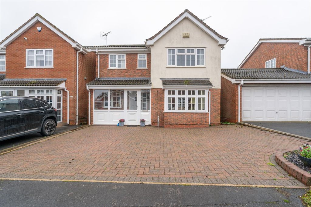 4 bed detached house for saleFullbrook Close, Shirley, Solihull B90
