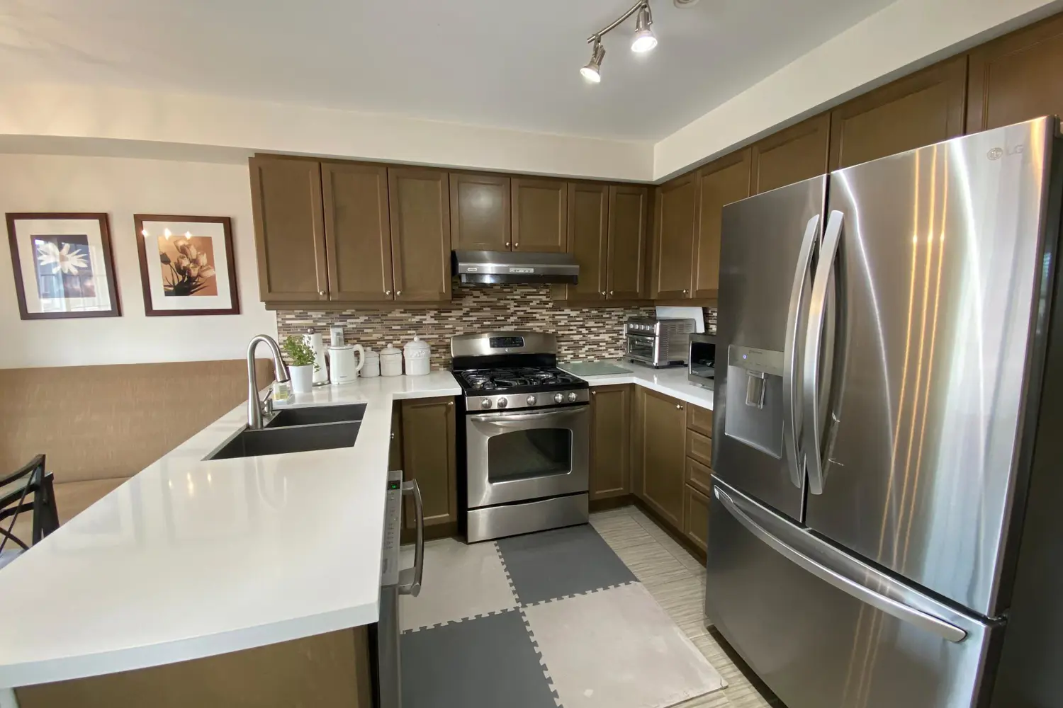 Additional image 9 of 9934 Mccowan Road