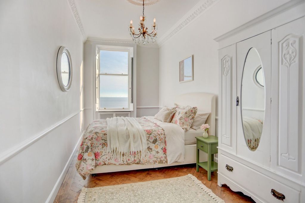 Additional image 13 of 2 bed flat for saleAdelaide Crescent, Hove BN3