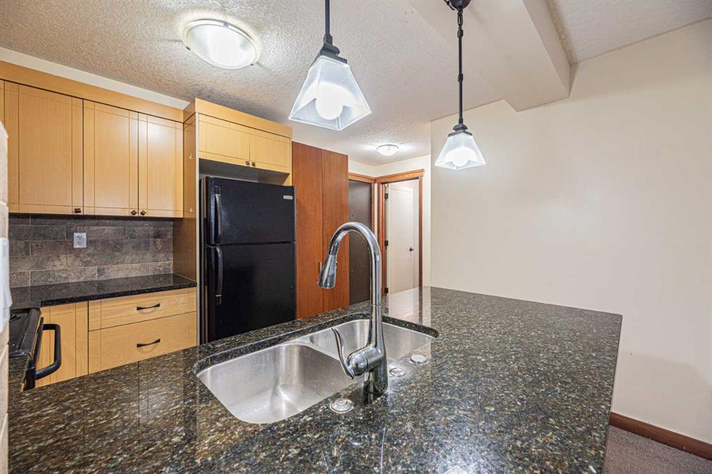 Additional image 4 of 111-920 68 Avenue SW, Calgary, AB, T2V 0N6