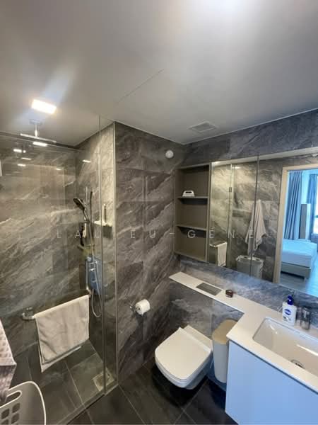Additional image 11 of 82 Compassvale Bow