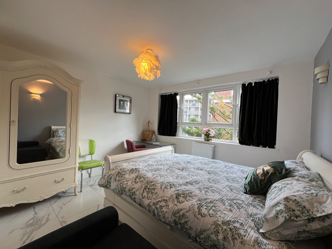 Studio Flat, Star Road, W14, N1 7GU