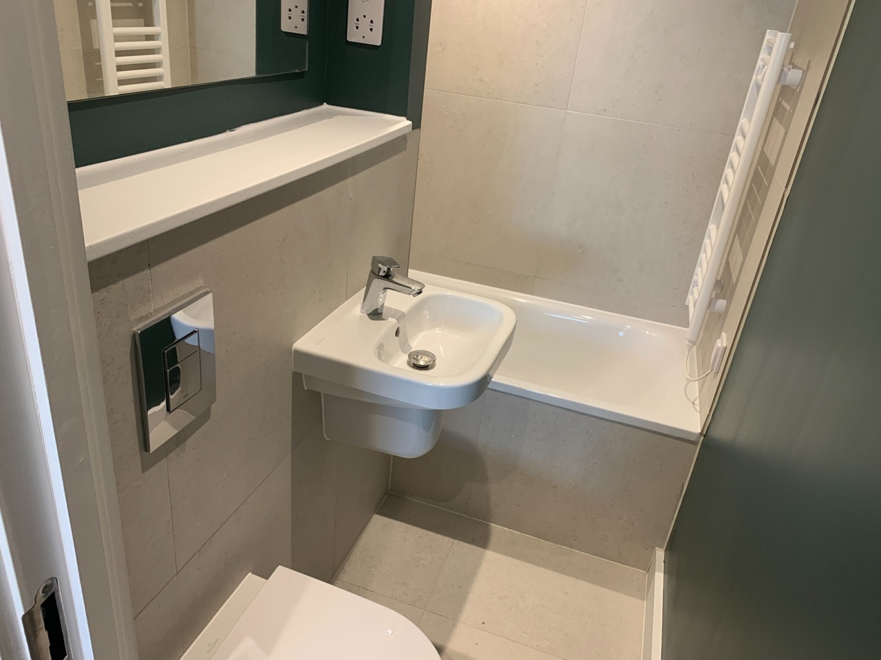 Additional image 7 of 2 Bed Flat, Spinners Way, M15, N1 7GU