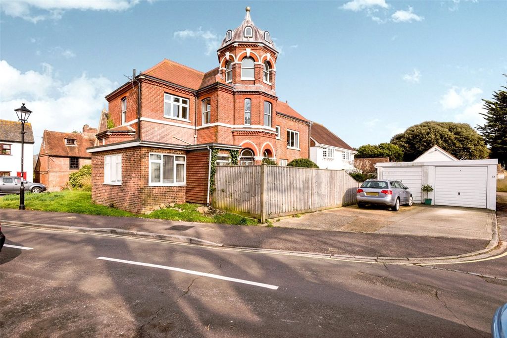 Additional image 5 of 3 bed maisonette for saleLangstone High Street, Havant, Hampshire PO9