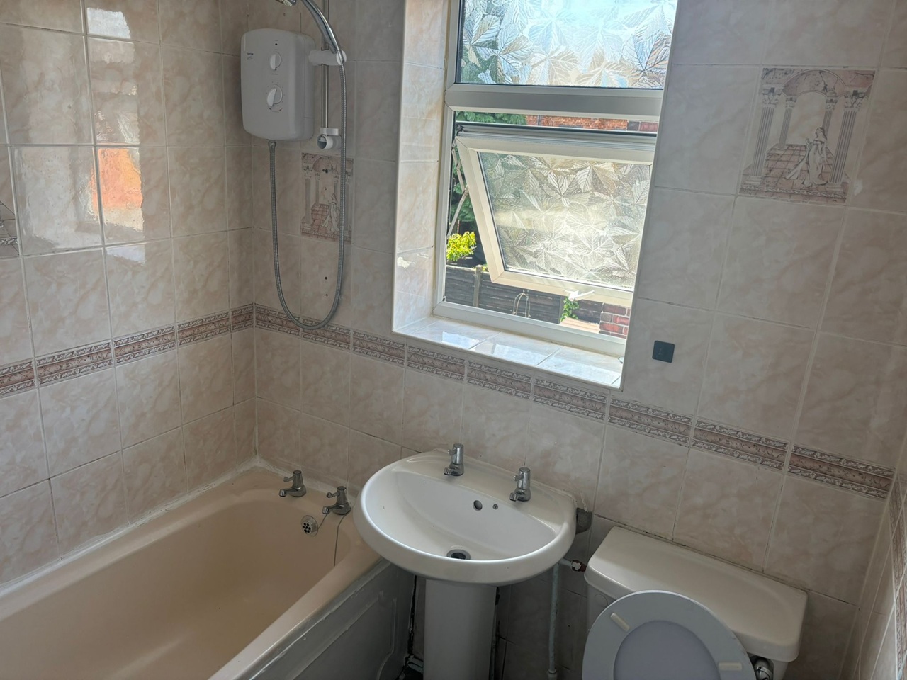 Additional image 14 of 3 Bed Semi-Detached House, Brendon Avenue, M40, N1 7GU