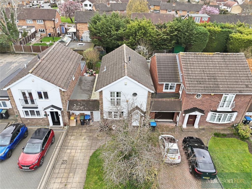 Additional image 26 of 3 bed detached house for saleAlderton Rise, Loughton, Essex IG10