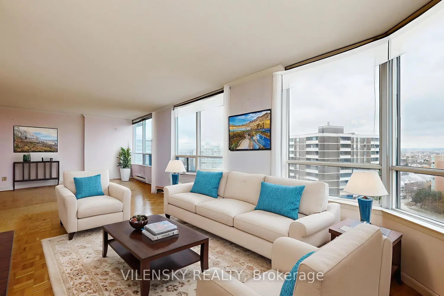 1101 Steeles Avenue 1603
