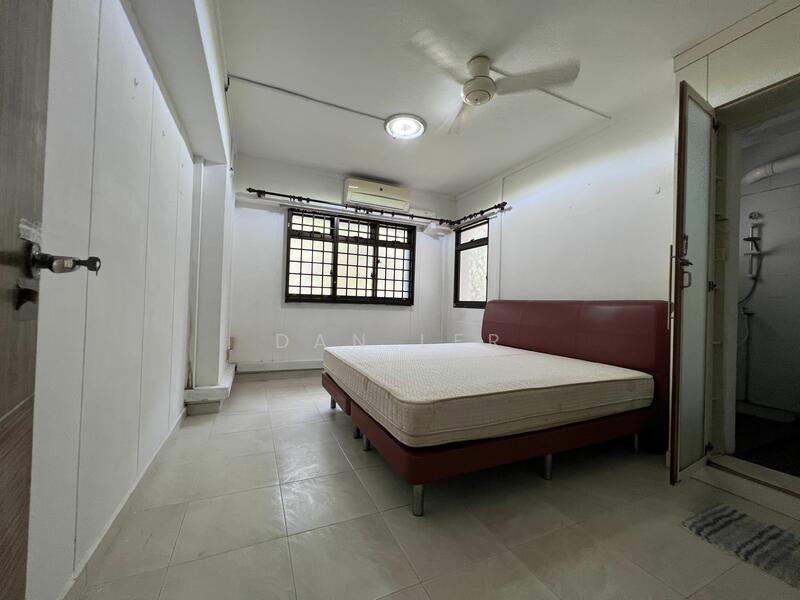 Additional image 2 of 332 Sembawang Close