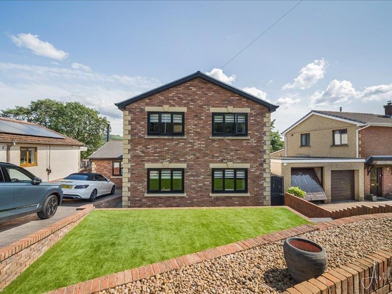 5 bed detached house for saleBryn Catwg, Cadoxton, Neath SA10