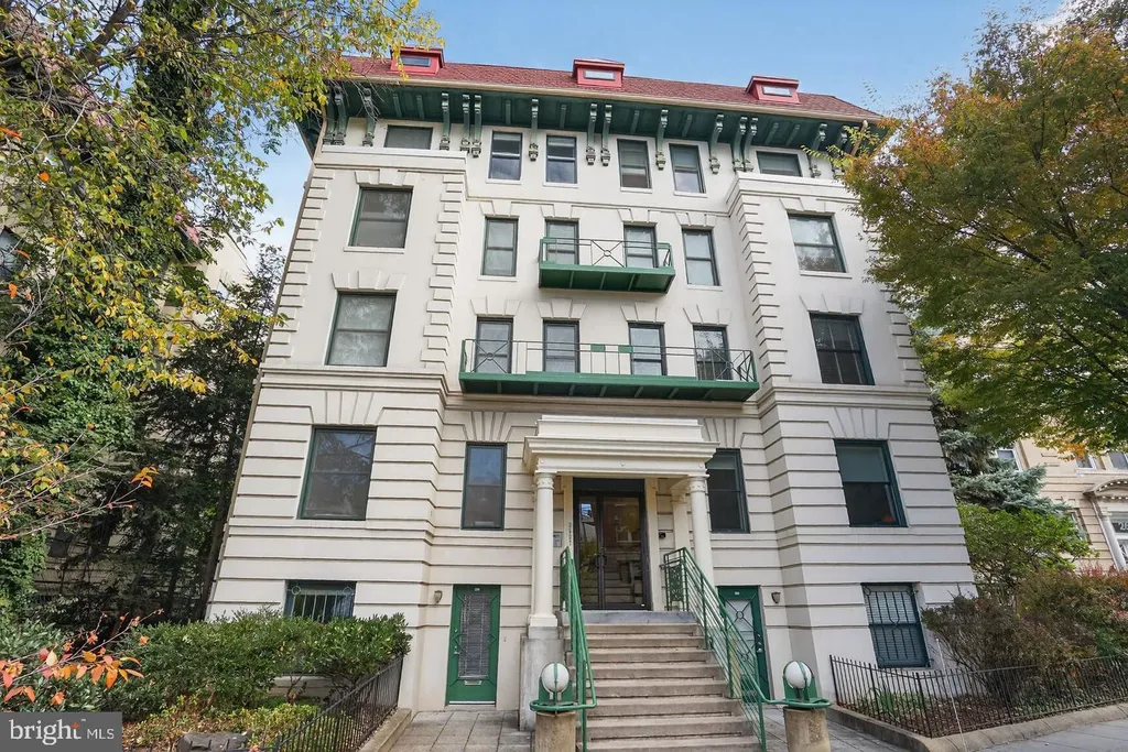 2627 Adams Mill Road NW Unit 102, Washington, DC 20009