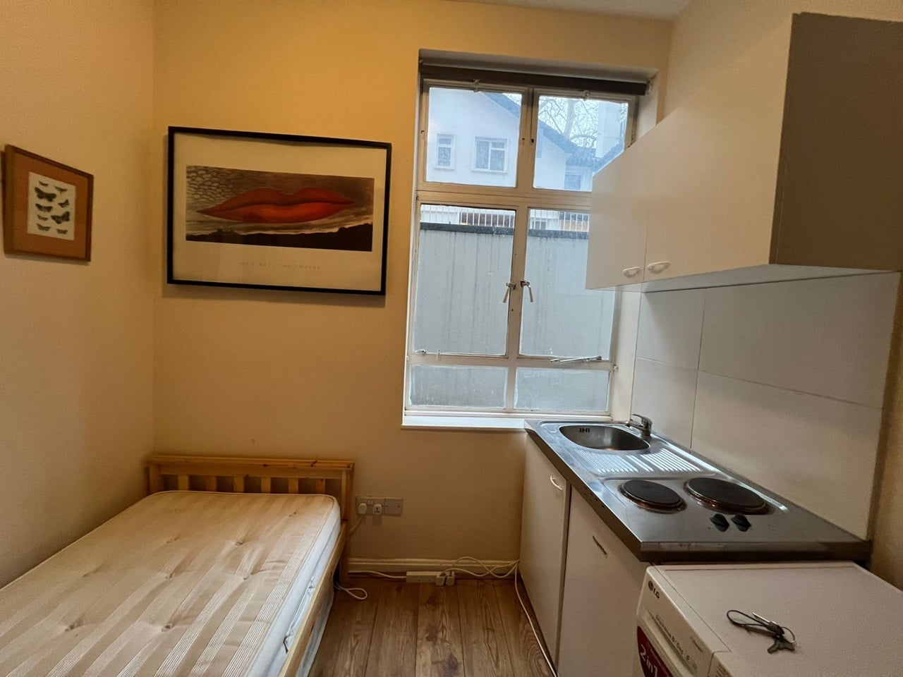Additional image 6 of Studio Flat, Princes Gate, SW7, SW7 2QH