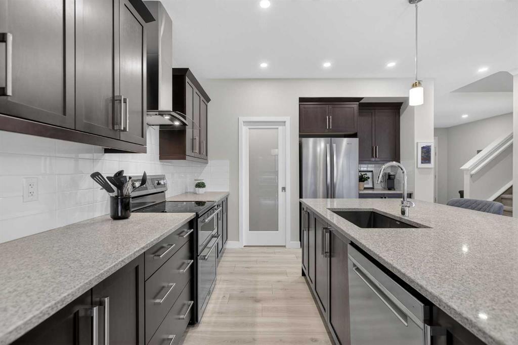 Additional image 4 of 218 Riviera View, Cochrane, AB, T4C 0Z2